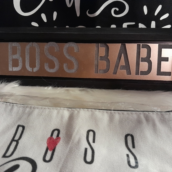 BOSS BABE💕 Tote, Desk Plate, Mug Set, Wine Glass, Magnetic and Cosemetic Bag - Picture 3 of 9